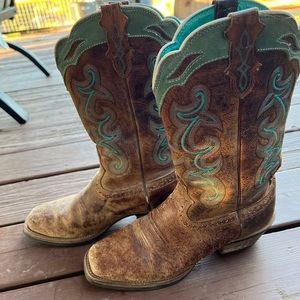 Justin Cowgirl Boots, Size 9.5
